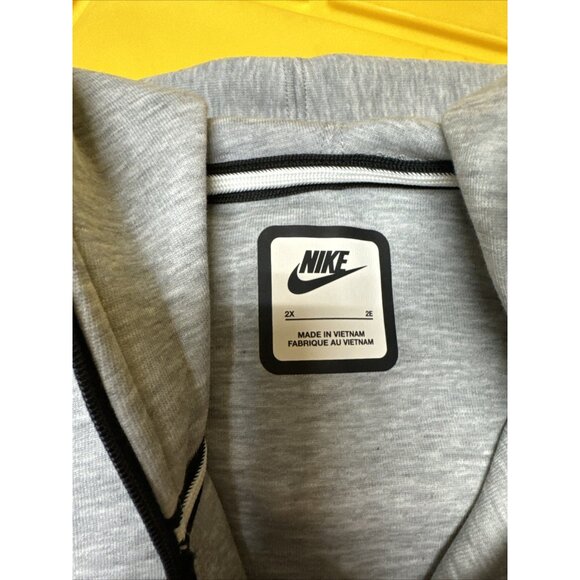 Nike Sportswear Tech Fleece WindrunnerWomen's Full-Zip Hoodie (Plus Size] 2x - Picture 4 of 11